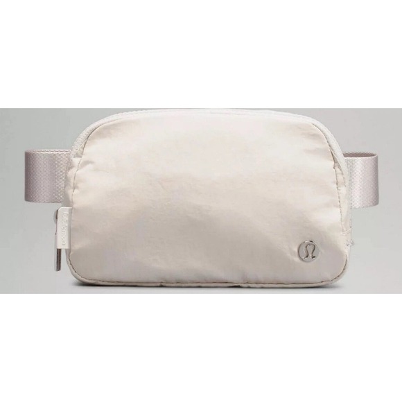 Lululemon Everywhere Belt Bag 1L White Opal NWT READY TO SHIP!! - Picture 4 of 4